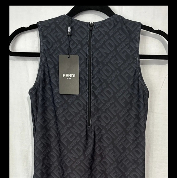 Skims/Fendi shorts romper size XL - Picture 4 of 5